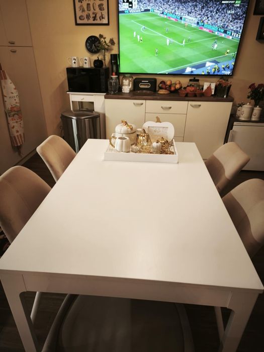 Разтегателна маса ЕКЕDALEN