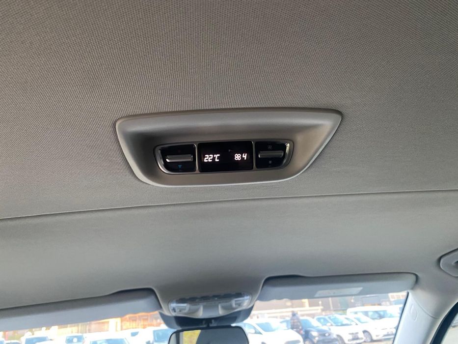 Inchiriez microbuz 8 locuri individuale, Mercedes V-Class/4matic