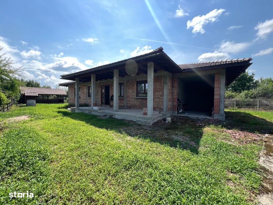 Sacalaseni zona Moara Veche - Casa nou, Sc. 210 mp, teren 870 mp