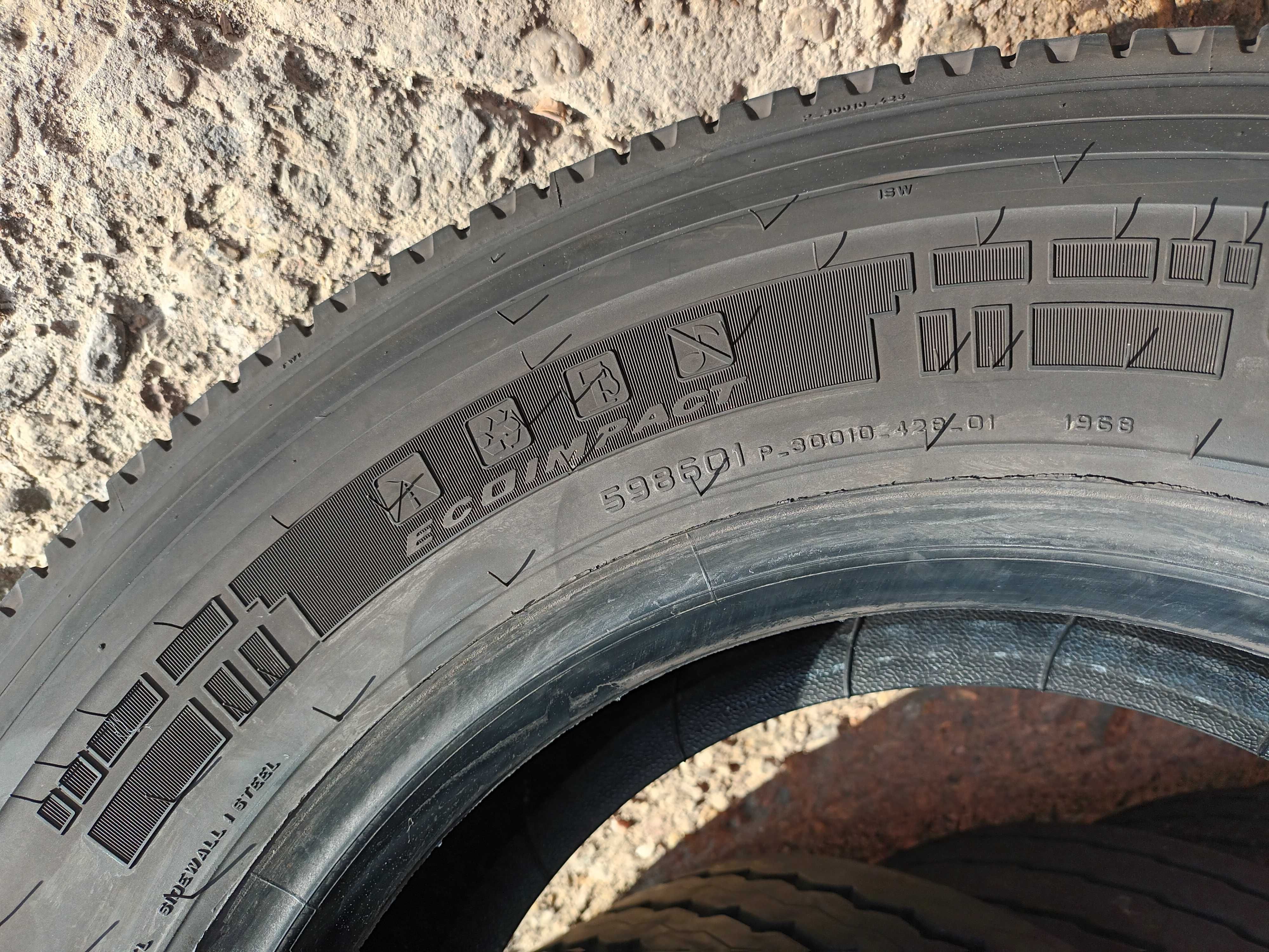 1 тежкотоварна гума 235/75 R17.5 Pirelli TR:01 132/130M M+S 14PR