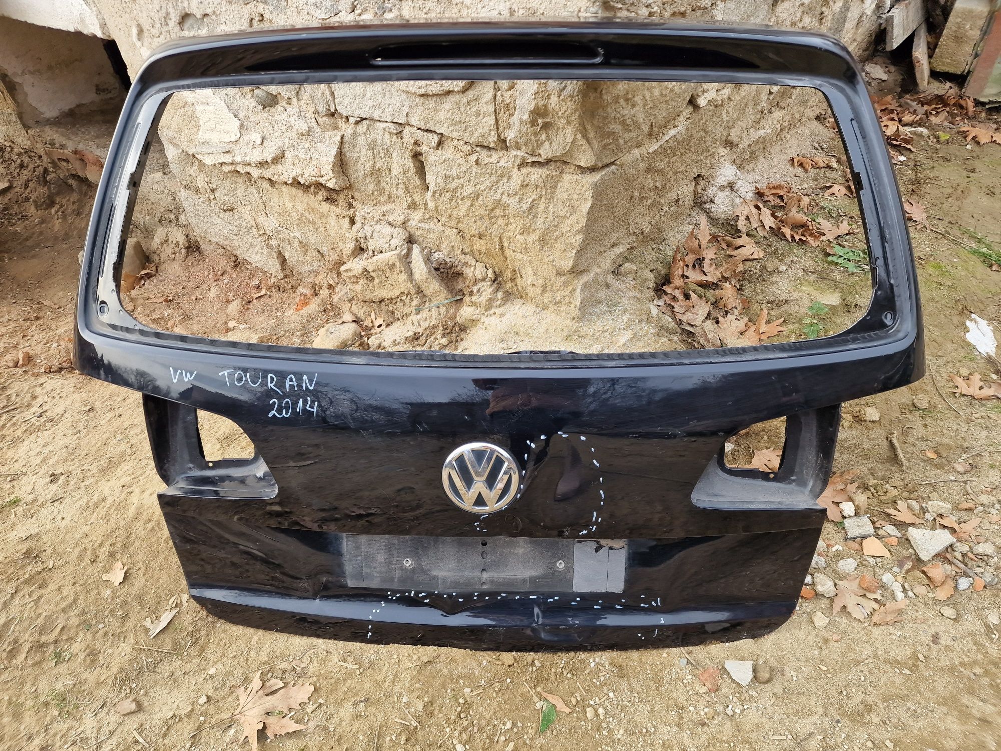VW Touaran 2014 врата-багажник