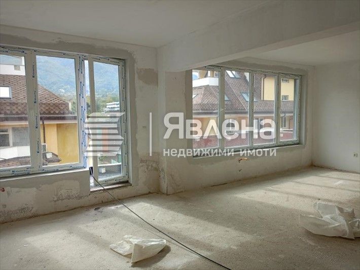 Продава се Тристаен апартамент в София, Манастирски ливади - 134 кв.м за 1896 €/кв.м - Снимка #2