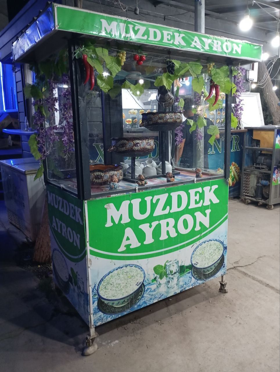 Muzdek ayron aparat sotiladi