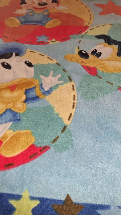 Килим детски на мики маус