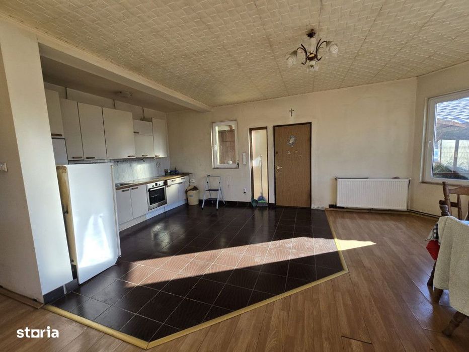 Casa + teren 2000 m² de vanzare, sat Sasar, zona foarte linistita