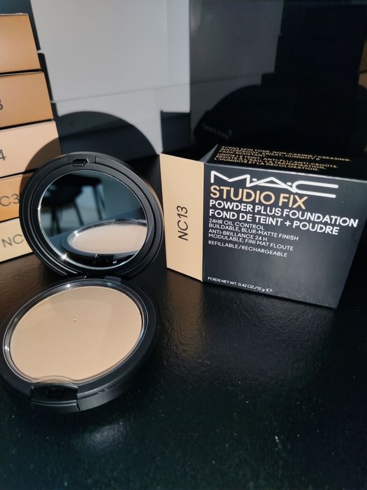 MAC STUDIO FIX Powder plus Foundation