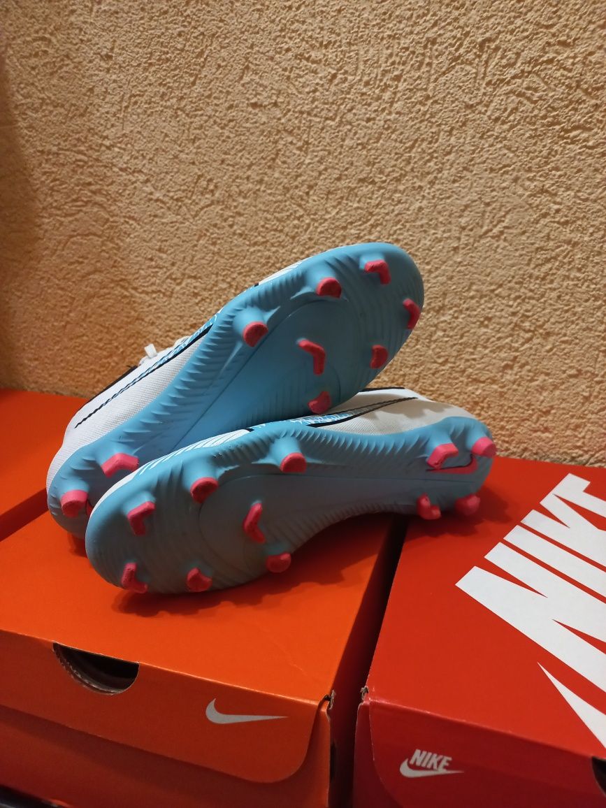 Бутонки Nike Mercurial