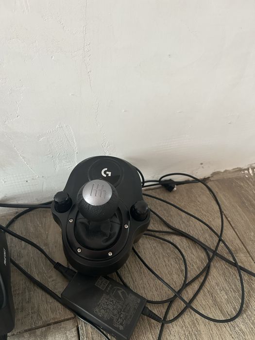 Volan Logitech g923 + schimbator