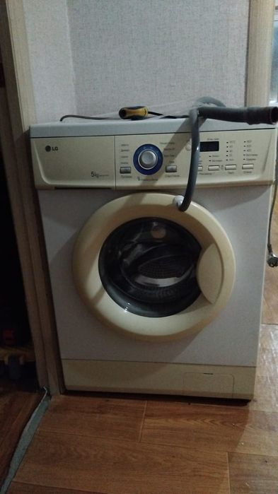 Отдам машинку автомат