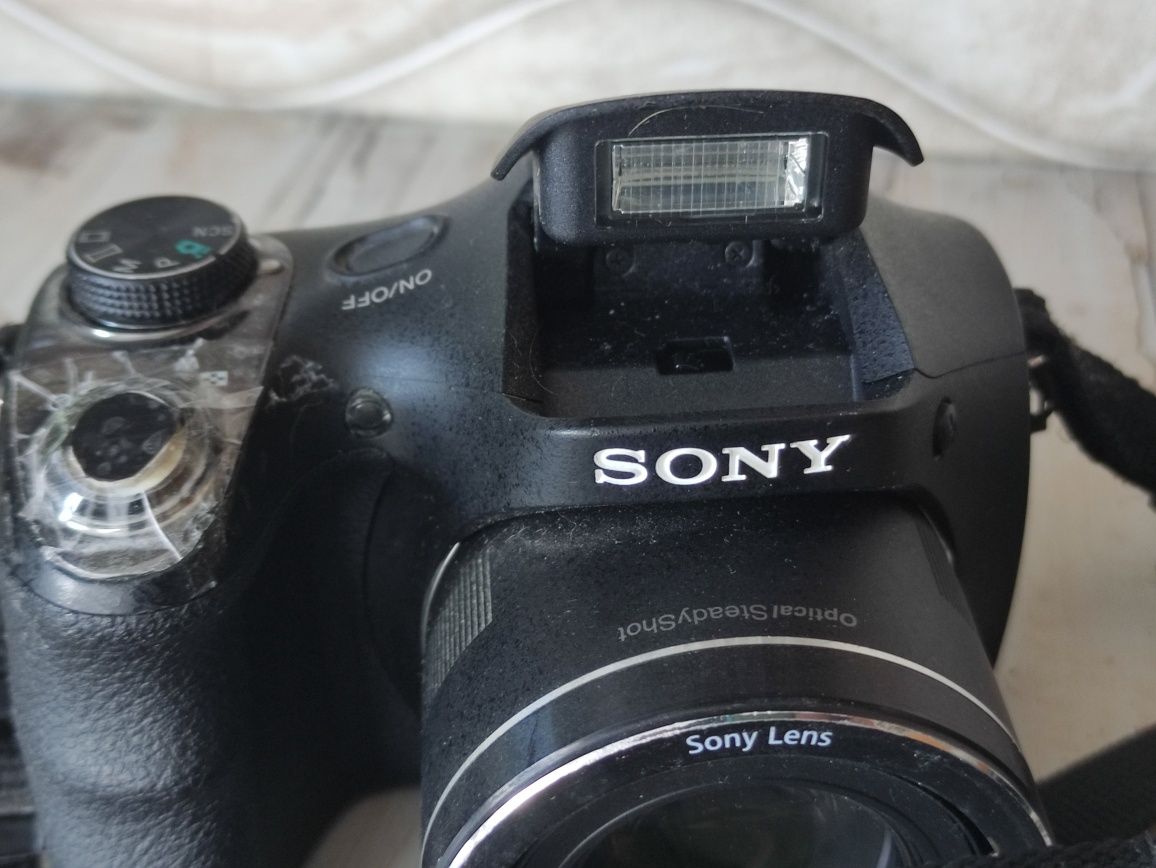 Фотоапарат Sony DSC-H300