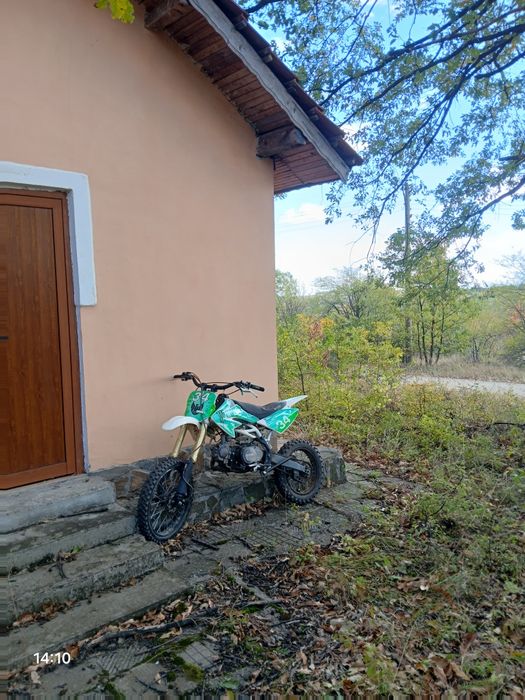 Продава се косов мотор 125 кобика