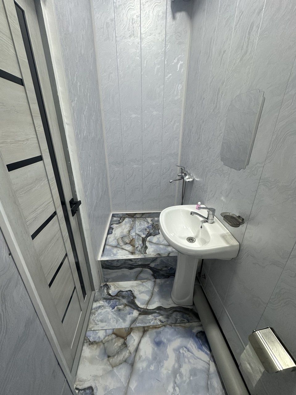 Bez  zakis  hotel