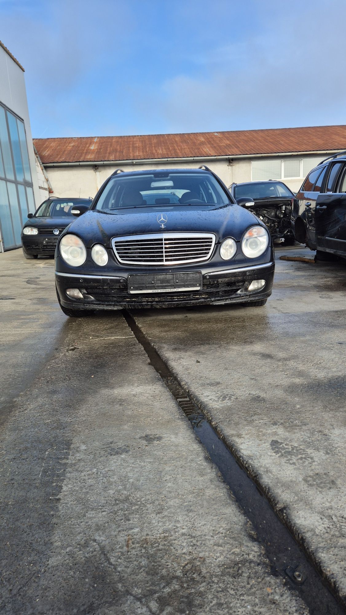 Vând haion complect mercedes w211