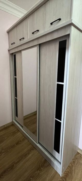 Шифоньер в отличном состоянии