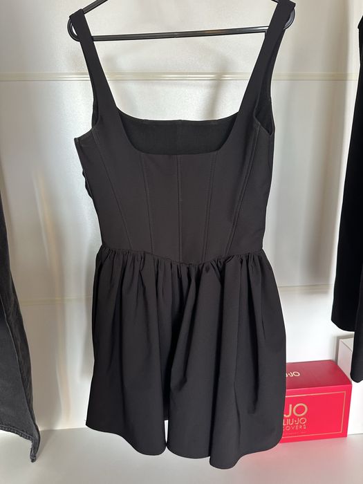 Рокля с корсет Zara