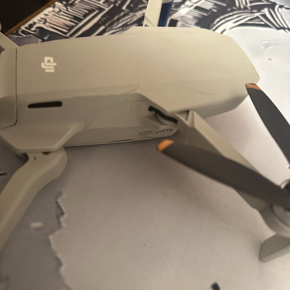 Продою дрон DJI MINI 2