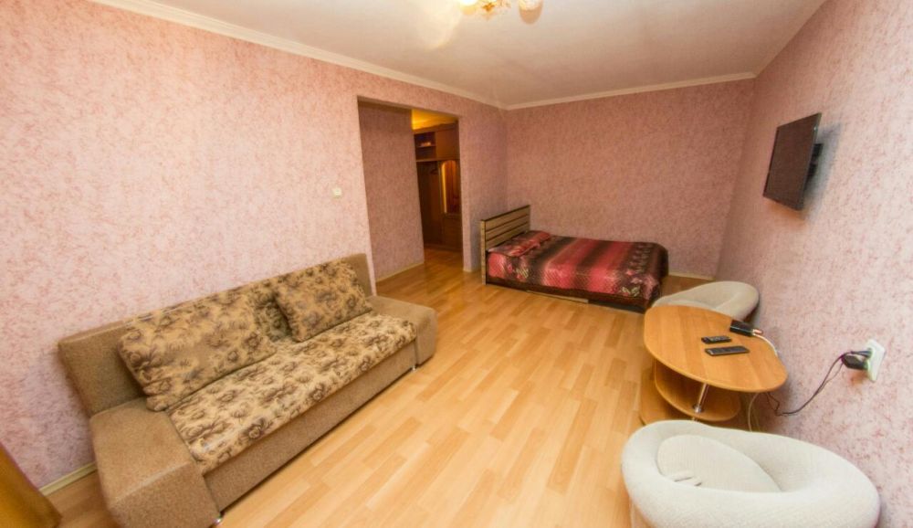 Сдам 1 ком. квартиру почасам в центре. Ночь 10900. Мира - Букетова