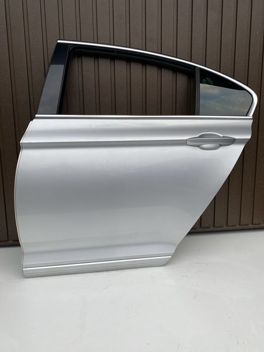 Usa st spate vw Passat B8 Limuzina cod culoare LA7W 2015-2020