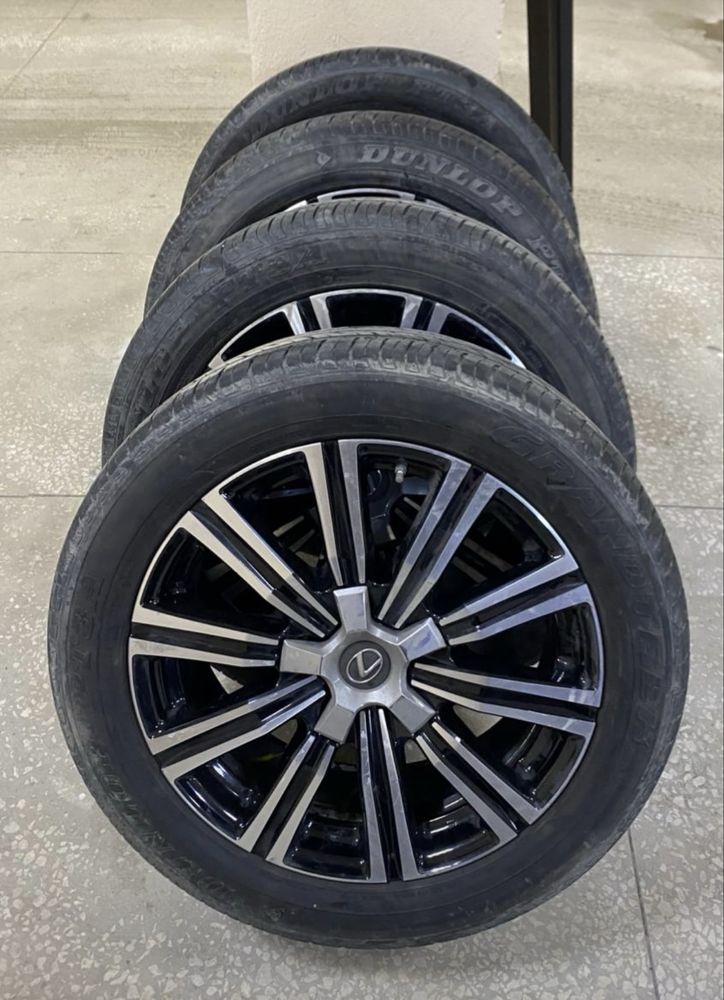 Продам шины с дисками LX570. Размер 275/50R20.