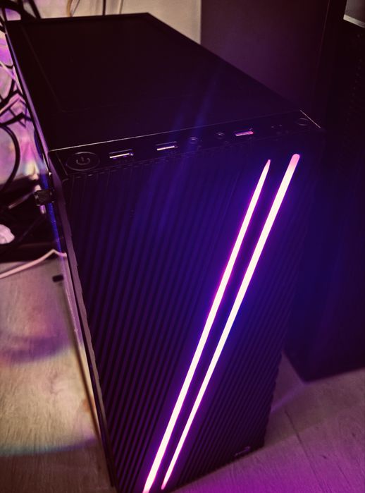 PC Gaming Ryzen 5 3600 / RX 6600 / 16GB / SSD / RGB