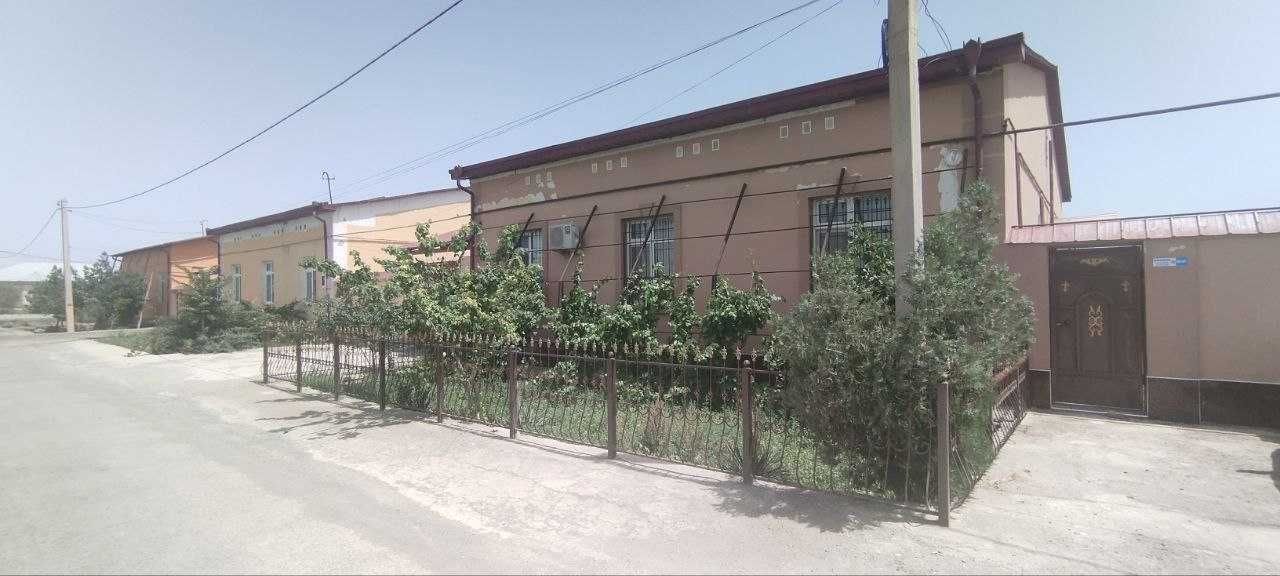 Намунали 600 кв м катеж сотилади.