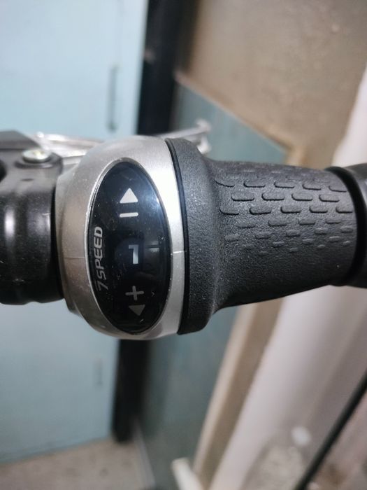 Velosiped sotiladi yengi yaponiski zborka