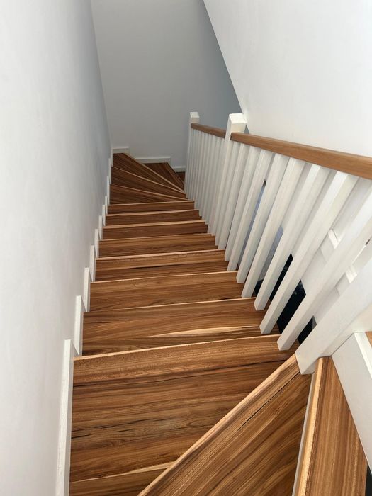 Trepte cu rasina epoxidica