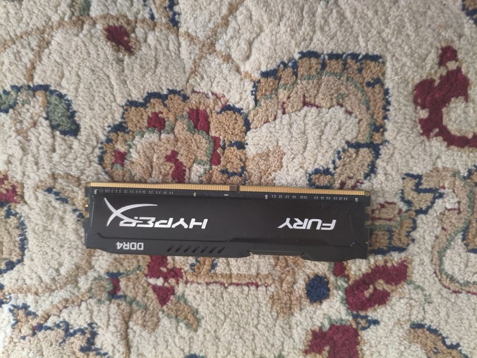 Плашка оперативной памяти 4 гб