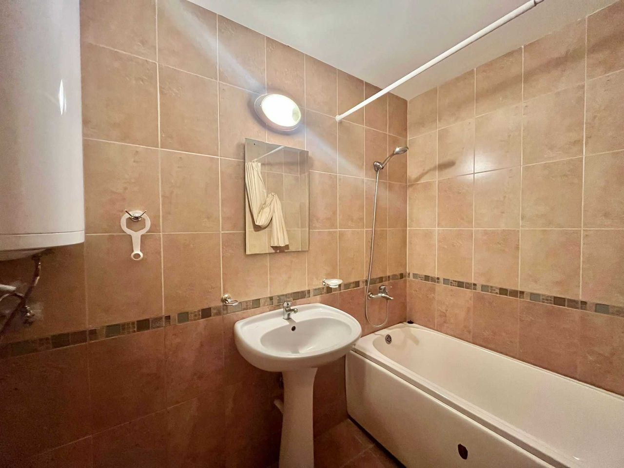 Продава се Тристаен апартамент в с. Равда, Област Бургас - 76 кв.м за 1106 €/кв.м - Снимка #7