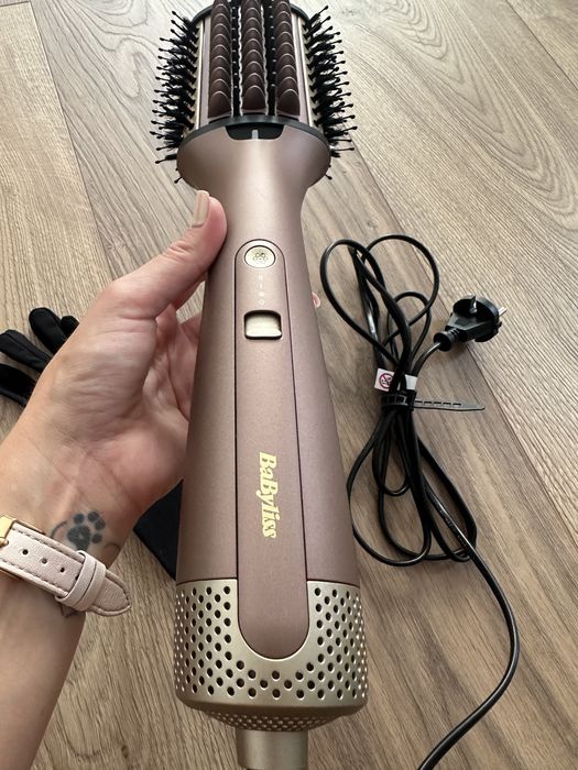 Perie cu aer cald Babyliss Air Power Volume, model nou, nefolosita.