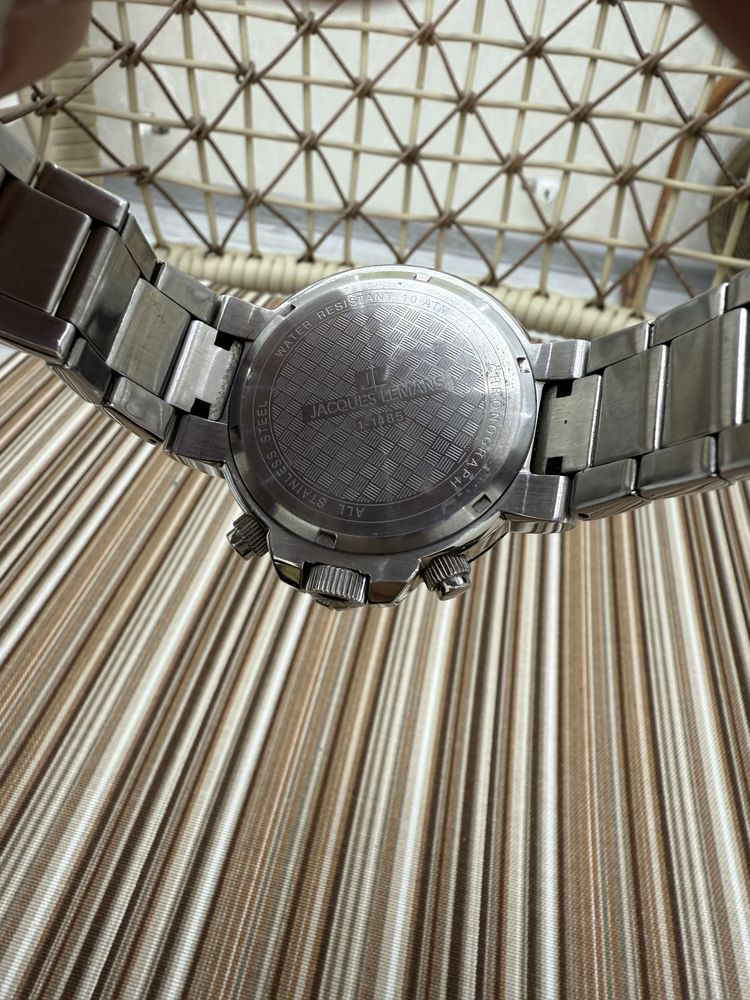 Продам часы Jacque Lemans 1-1485 в идеальном состоянии