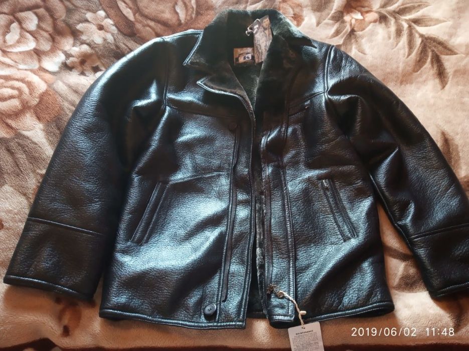 Продам мужскую кожаную куртку