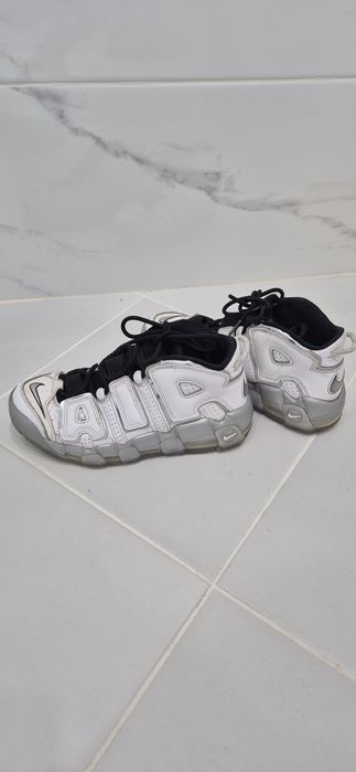 Кецове Nike air more uptempo - дамски