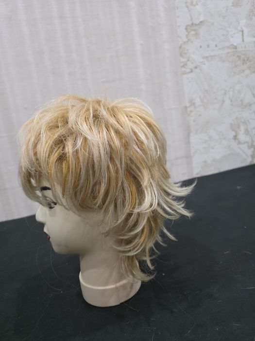 Парики разные цвета