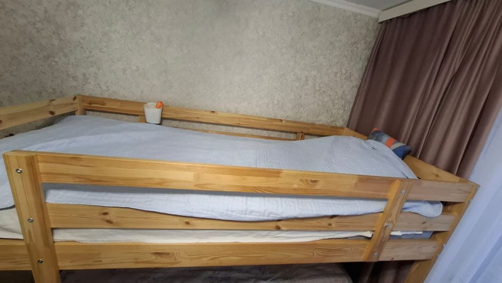 Кровать двухъярусная