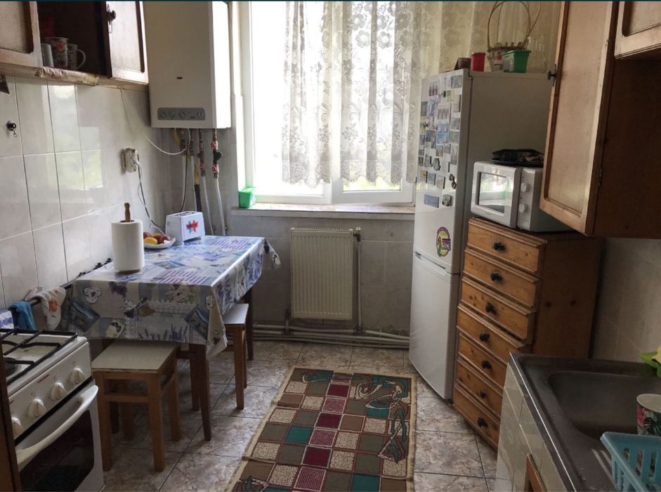 Caut colega de apartament Pitesti, zona centrala