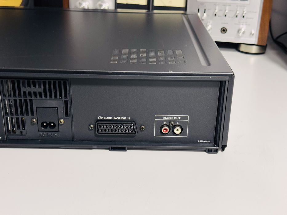 VHS videorecorder SONY SLV-E70,mesecam,Hi-Fi stereo, defect