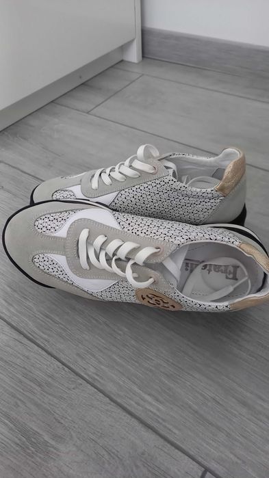 Спортни обувки сникърси