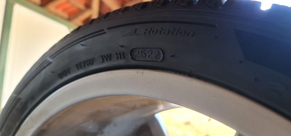 Зимни гуми Hankook 245/40 R18