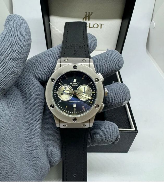 Продам часы Hublot