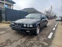 Bmw  750I  E 32 W 12