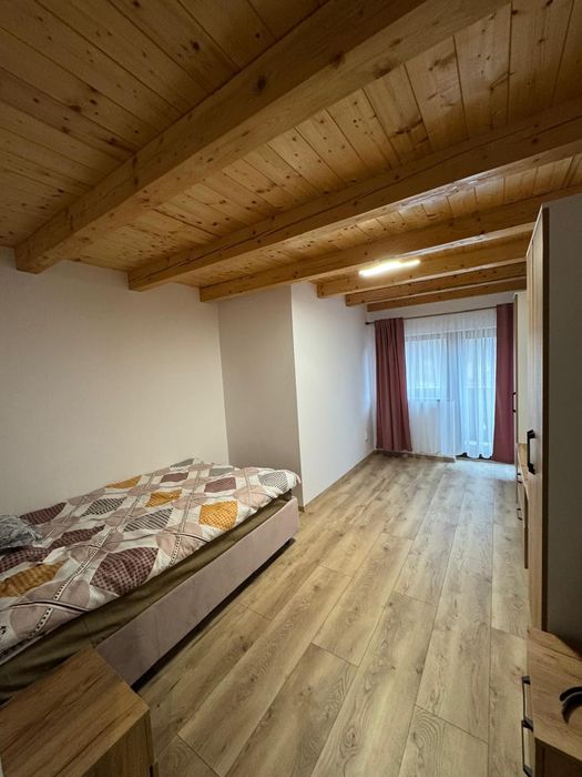 Inchiriez casa de Revelion