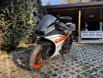 Motocicleta KTM RC125 2016