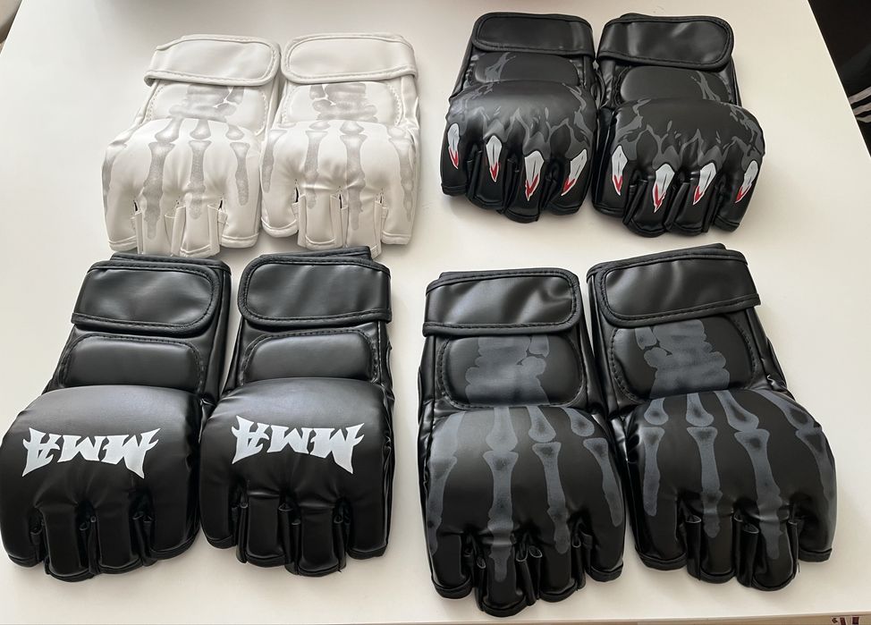 ММА ръкавици.