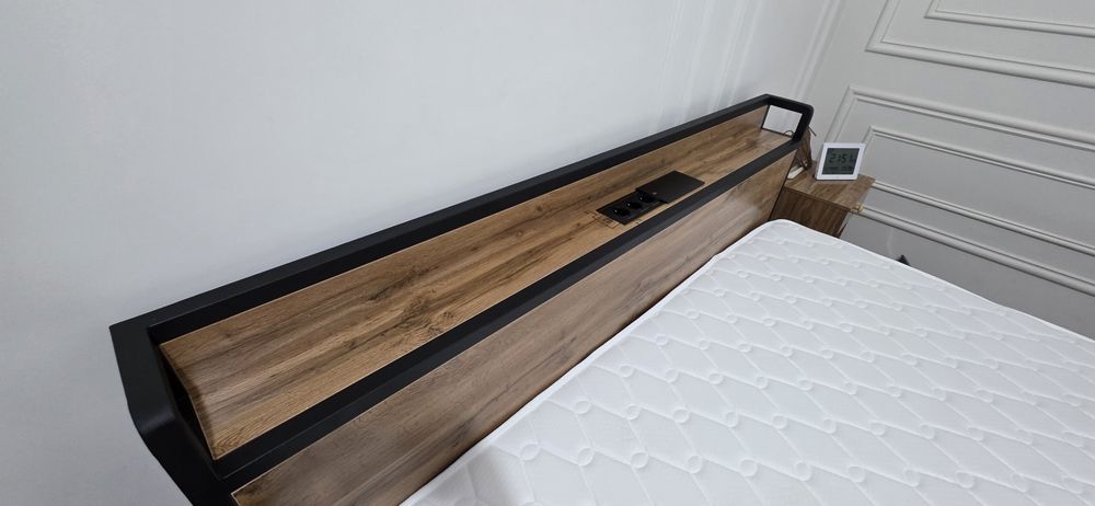 Металлические кровать. Темир Кровать. Двуспальная кровать Лофт дизайн.