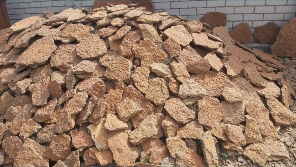 Природный камень, рванный камень для облицовка печки бани фундамента