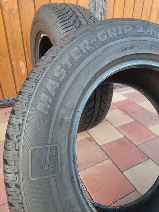 2 bucăți Cauciucuri de iarna 235 65R17 108H iarnă SEMPERIT
