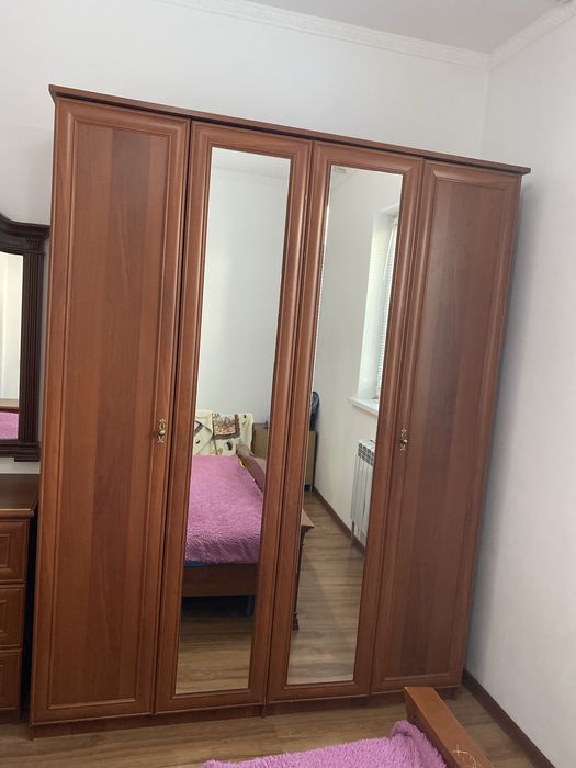 Спальный гарнитур