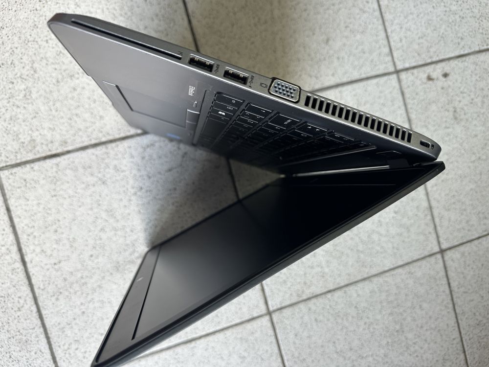 HP EliteBook 840 - 14”, i5, 8/250, отличен