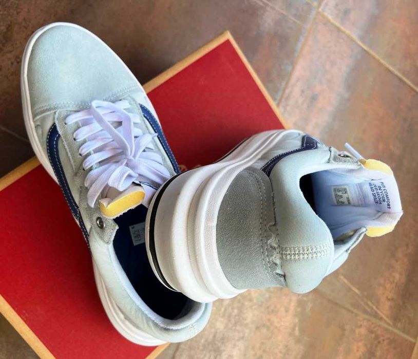 Чисто нови маратонки VANS